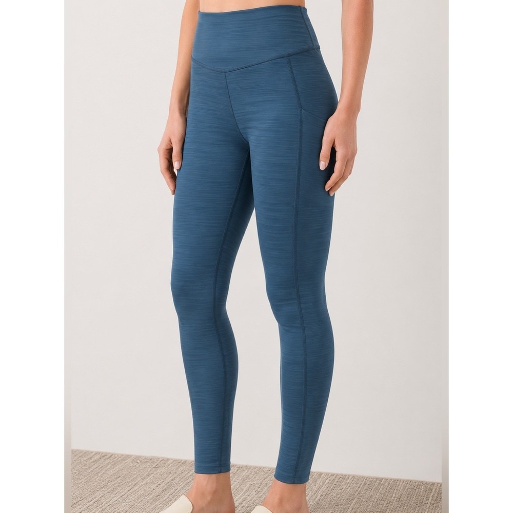 Athleta Ultimate Stash Pocket High Gear 7/8 Tight Leggings Tight Leggings - Picture 1 of 6